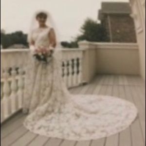 Size 2 One of a kind Bianci wedding dress